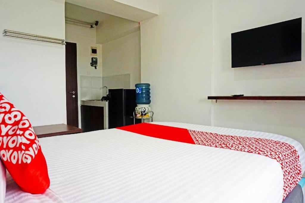 Oyo 91593 San San Rooms Apartment Gunung Putri Square غونونغبوتري المظهر الخارجي الصورة